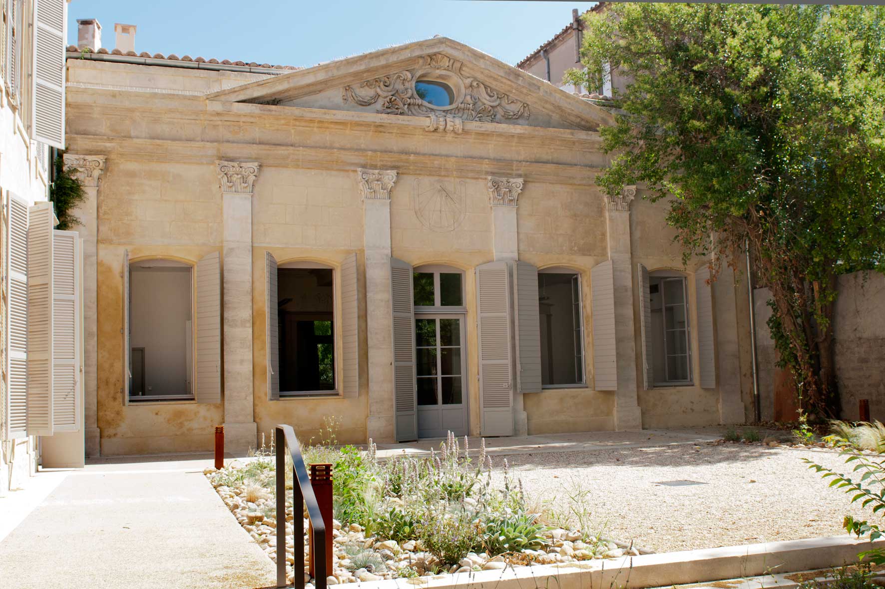 Locaux associatifs Chartrouse - facade