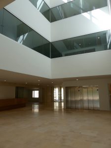 Centre soins Caveirac - hall