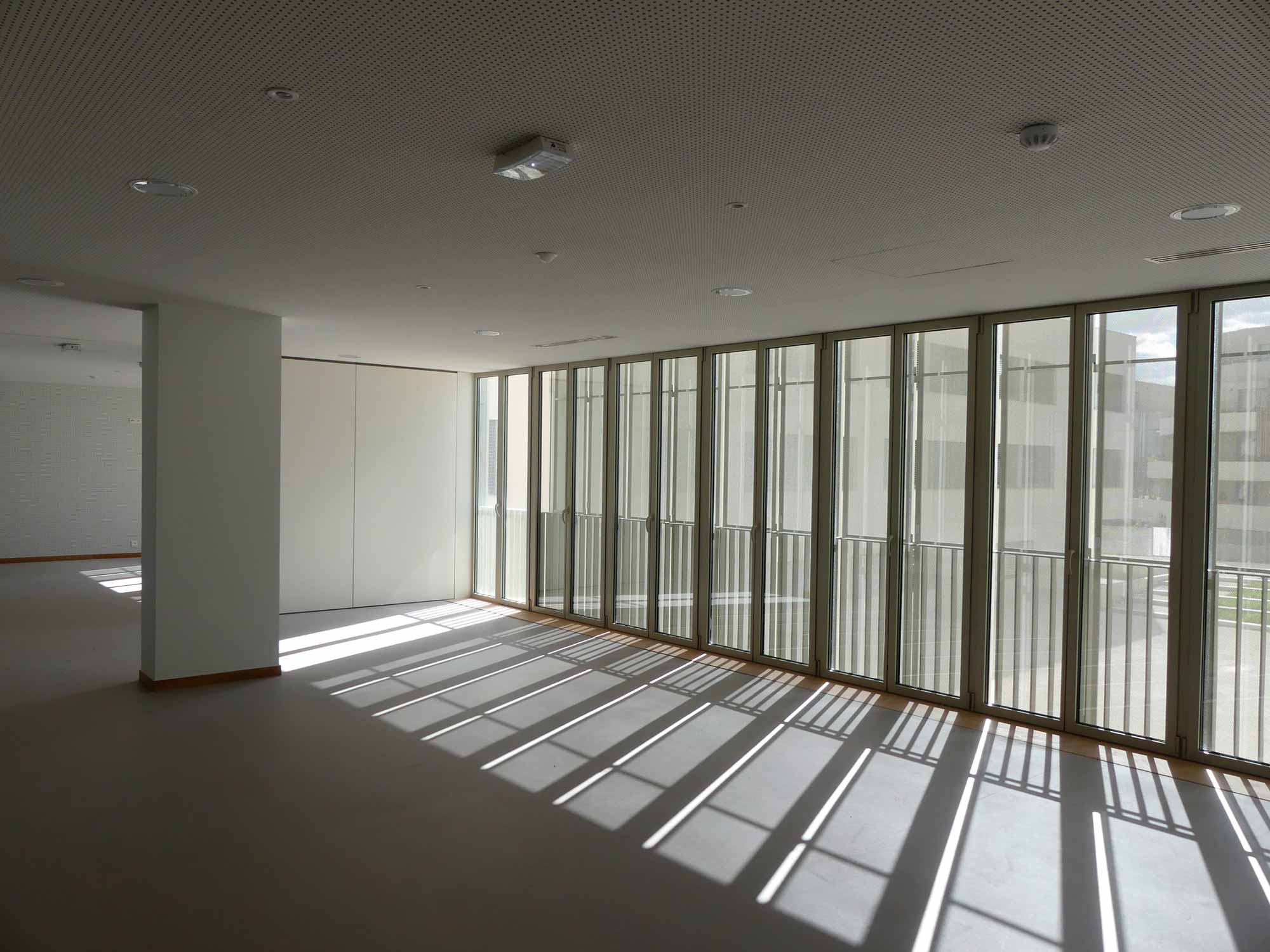 Centre soins Caveirac - salle à manger