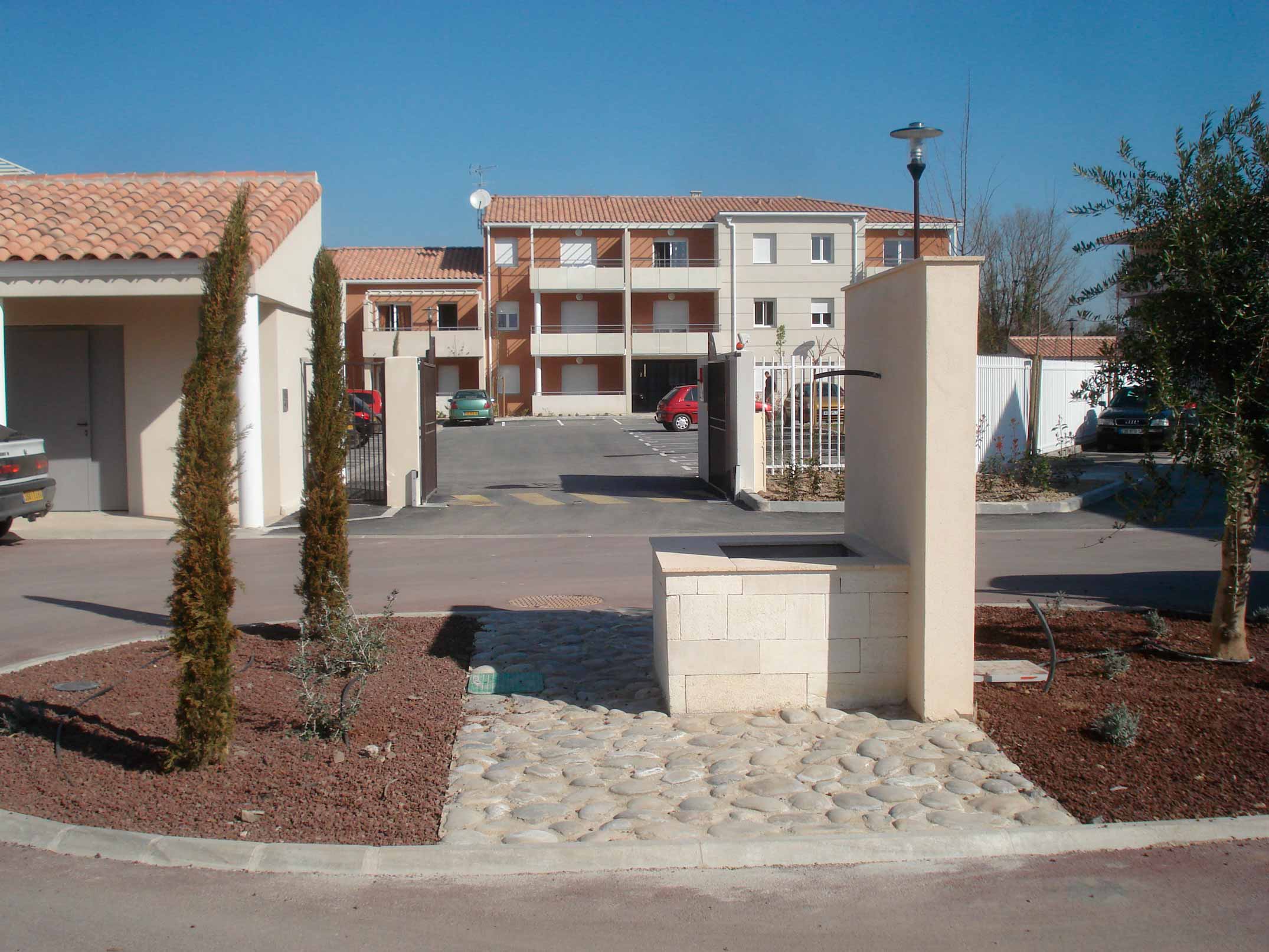 Le-Cypres-Bleu - Fontaine