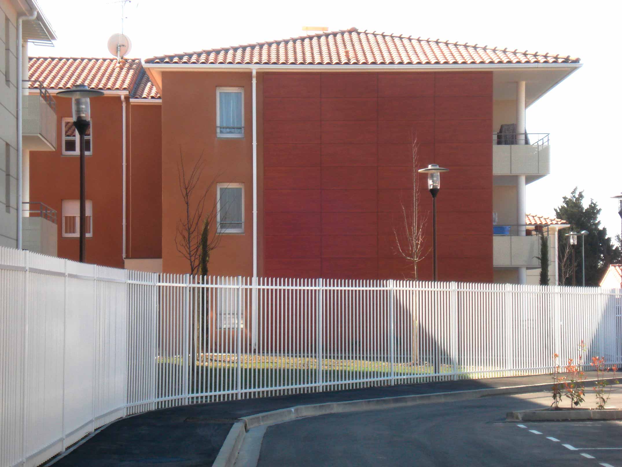 Le Cypres Bleu - rue