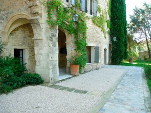 Maison d'hôtes les Alyscamps